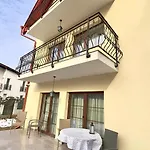Simona Brasov