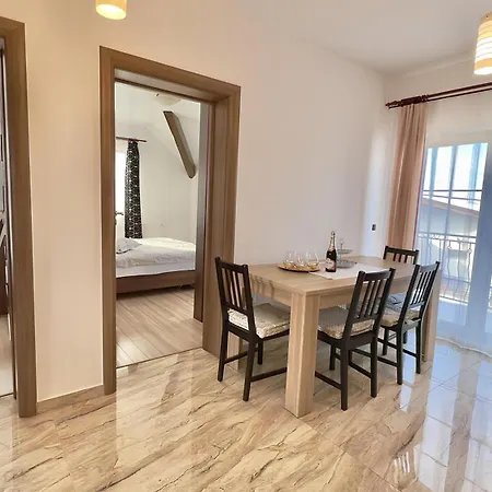 Simona Lejlighed Braşov